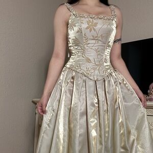 Elegant Gold vintage dress
